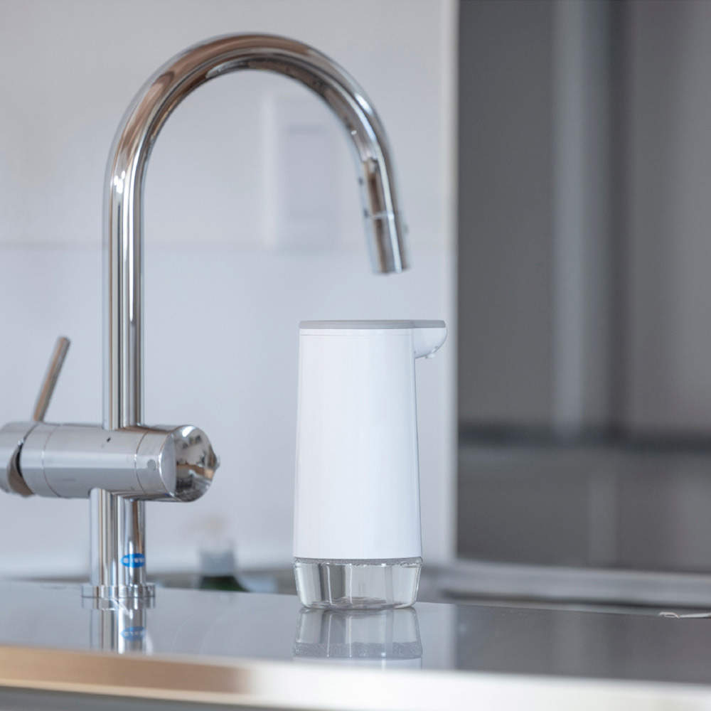 サラヤ ノータッチハンドソープディスペンサー 2個+ウォシュボン ハーバル薬用泡ハンドソープ 詰替用 280ml 2個【医薬部外品】