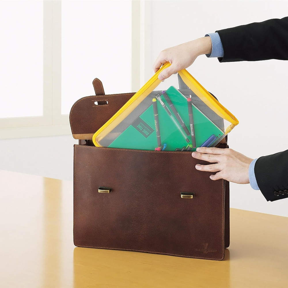 GRATES ファスナーファイルケース A4