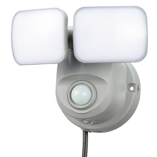 オーム電機 LEDセンサーライト AC電源 (コンセント式) 屋外可 LS800 5W×2灯 OSE-LS800