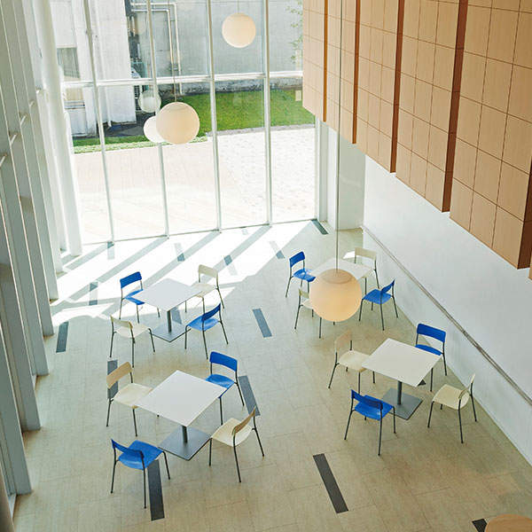 サンケイ スタッキングチェア ミーティングチェア シルバーフレーム チャコールグレー 4脚セット CM100-MS