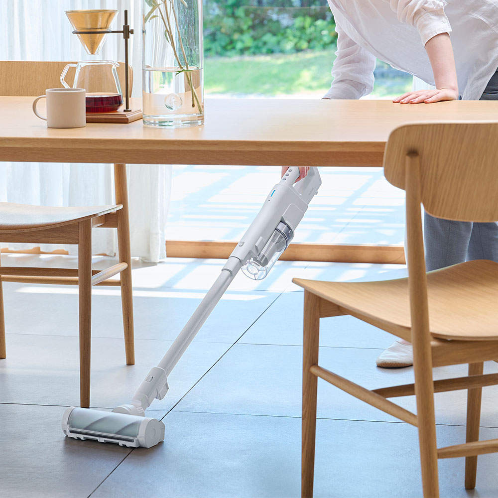 アイリスオーヤマ 掃除機 充電式サイクロンスティッククリーナー SUUZE ホワイト SCD-210P-W